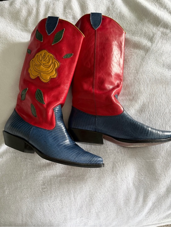 Nine West Shoes - Vintage Nine West Red and Blue Floral Appliqué Western Boots